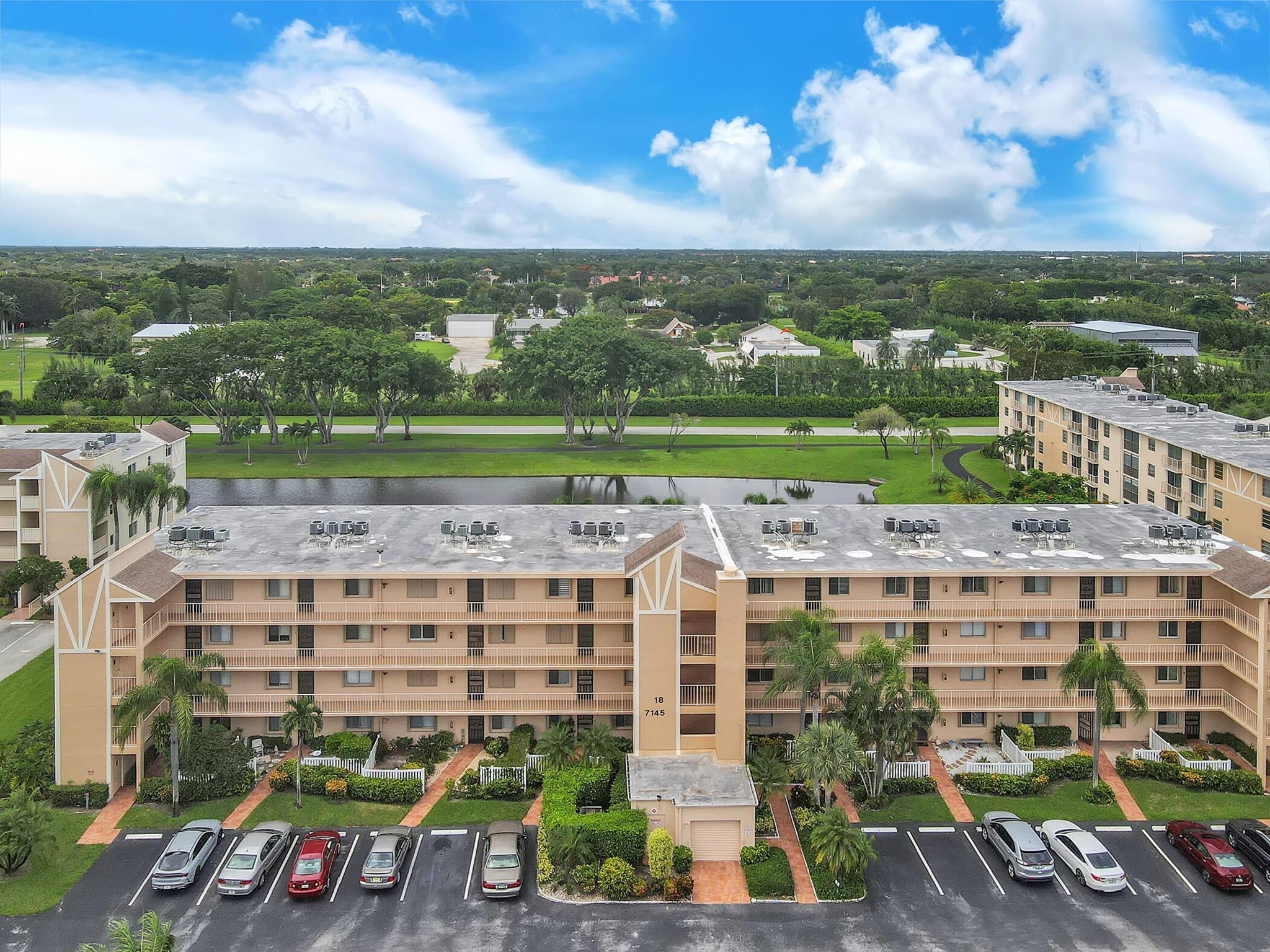 7145 Huntington Lane 106