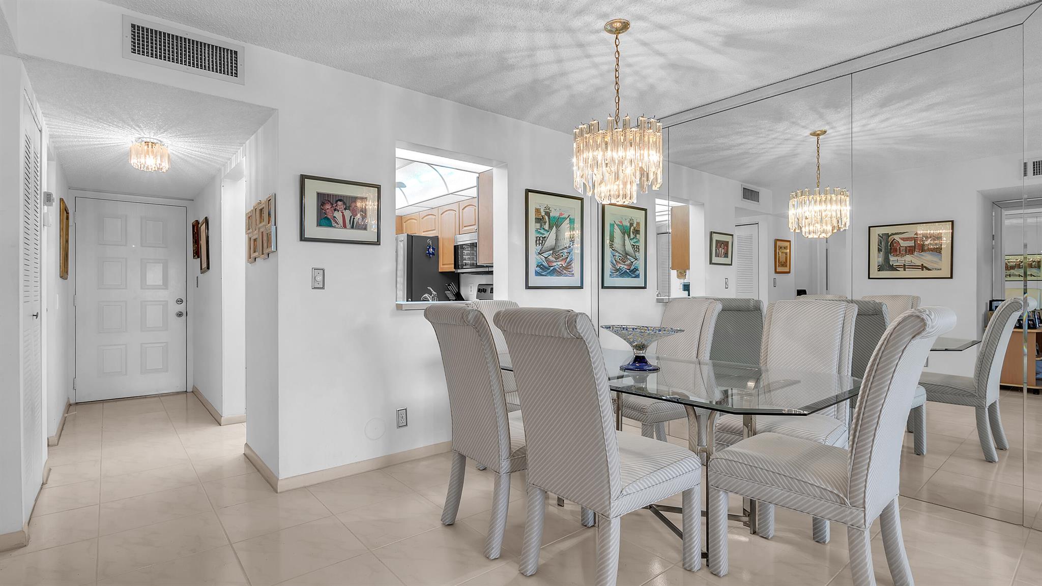 7145 Huntington Lane 106