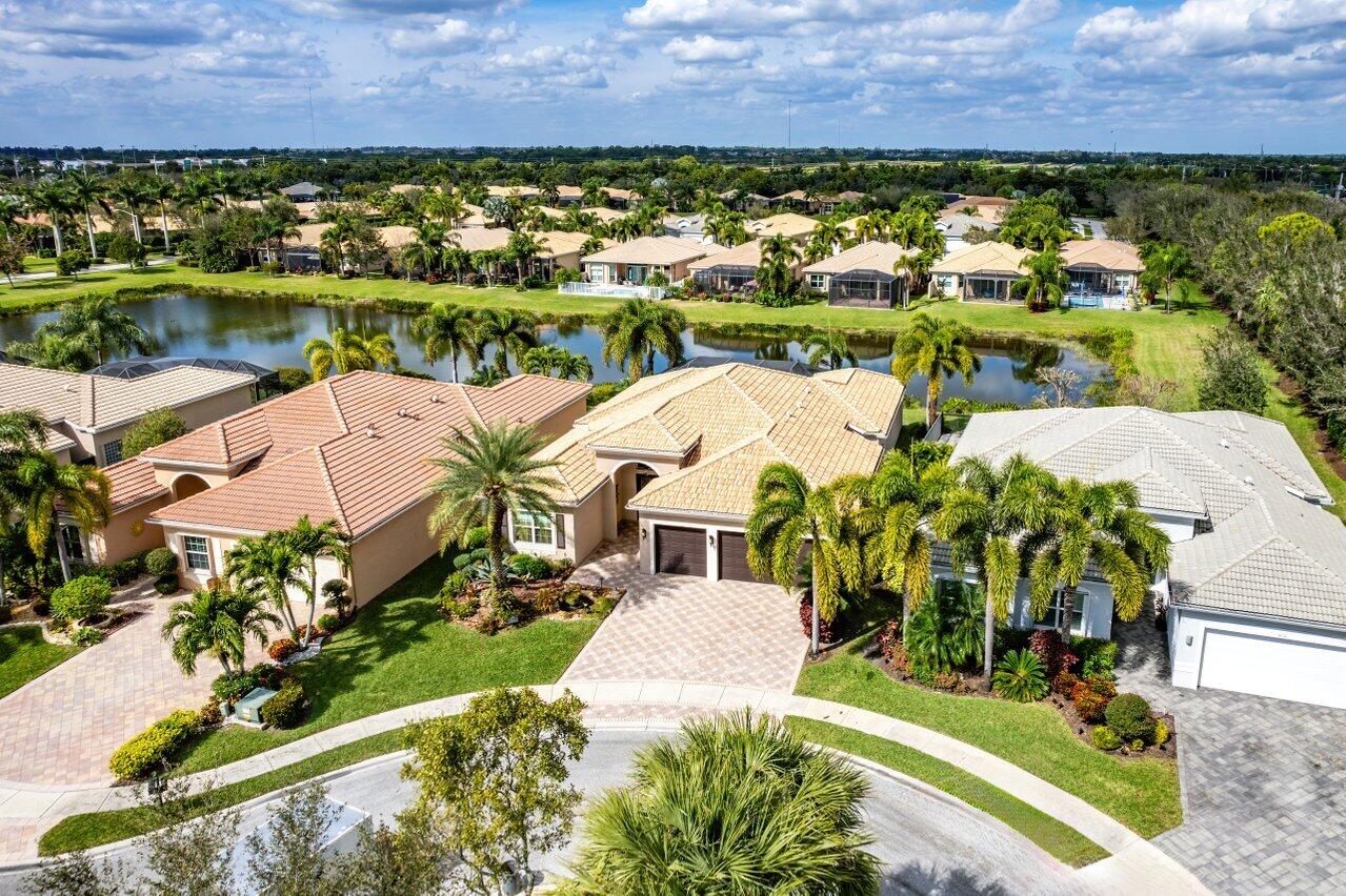 9047 Ribbons Ridge Point