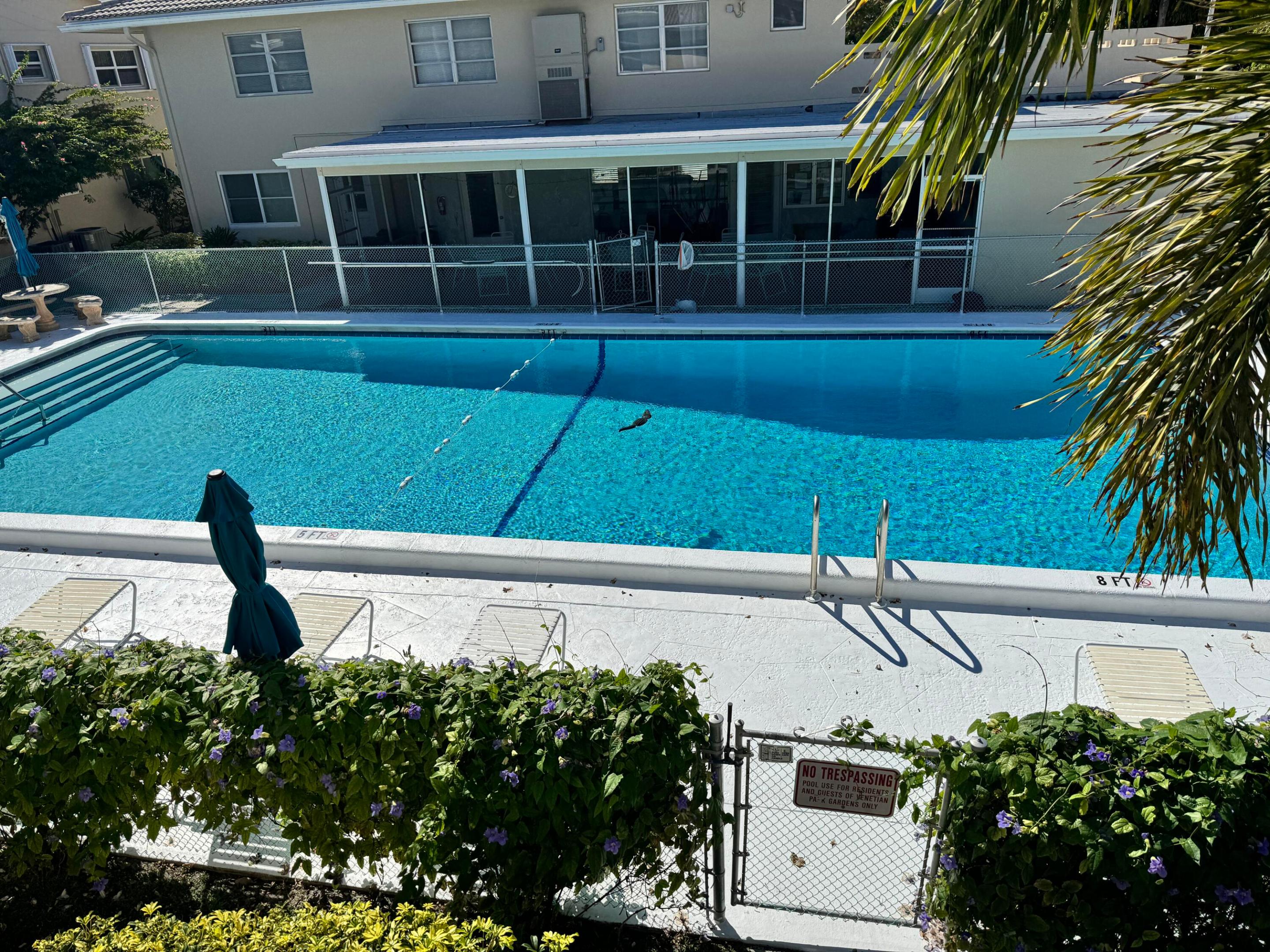 2111 NE 42nd Court 201w