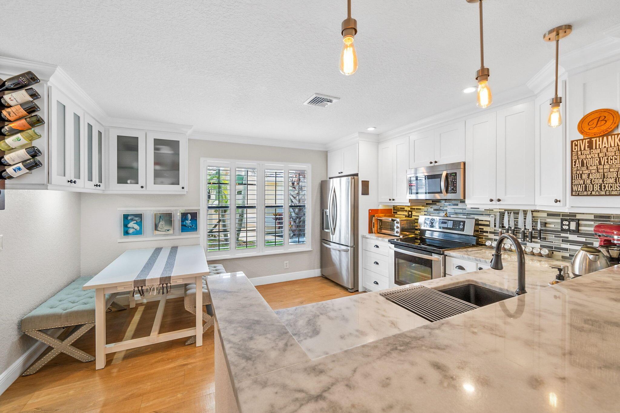 6241 Beaconwood Road