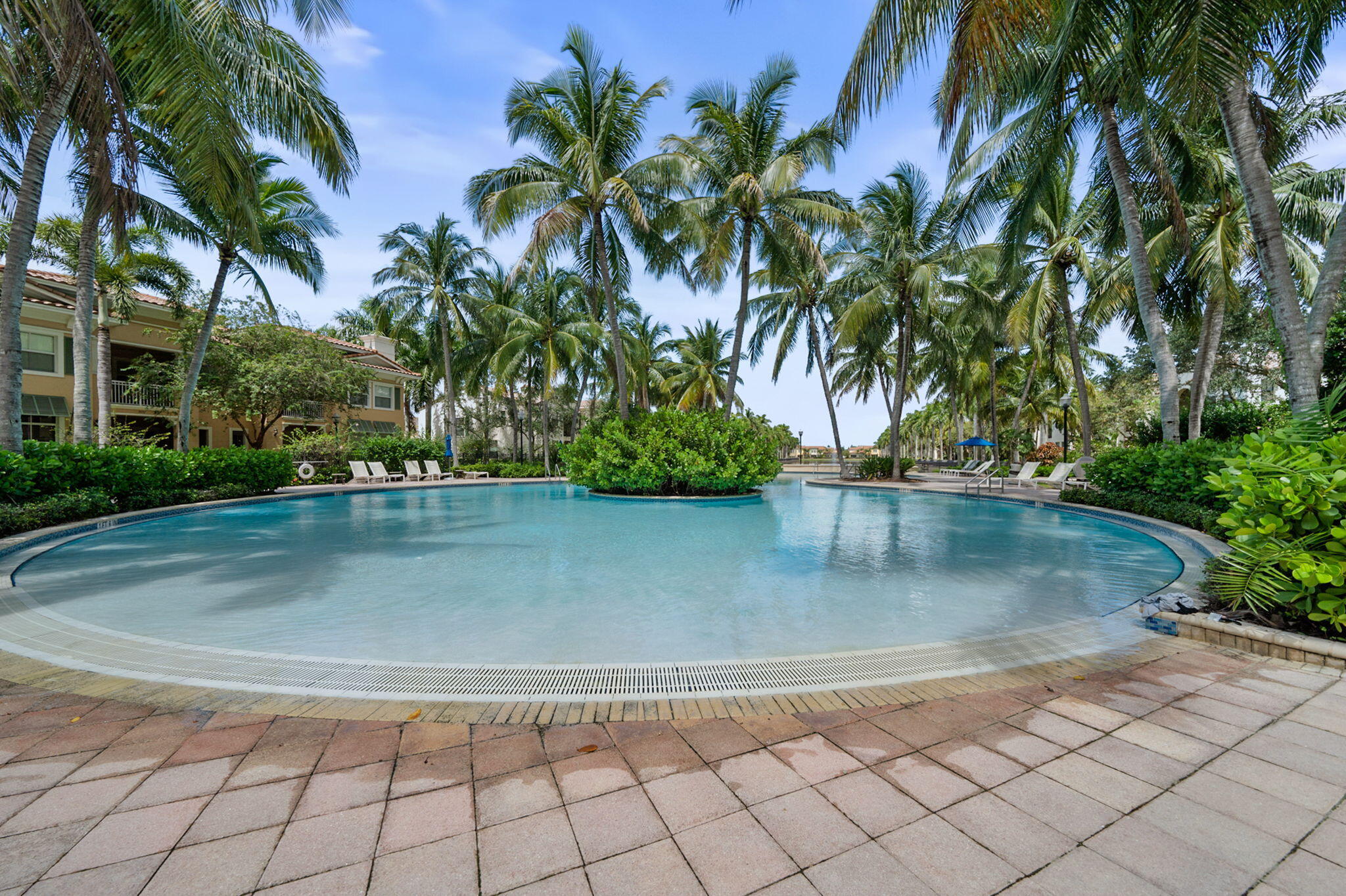 2900 NW 125th Avenue 3-417