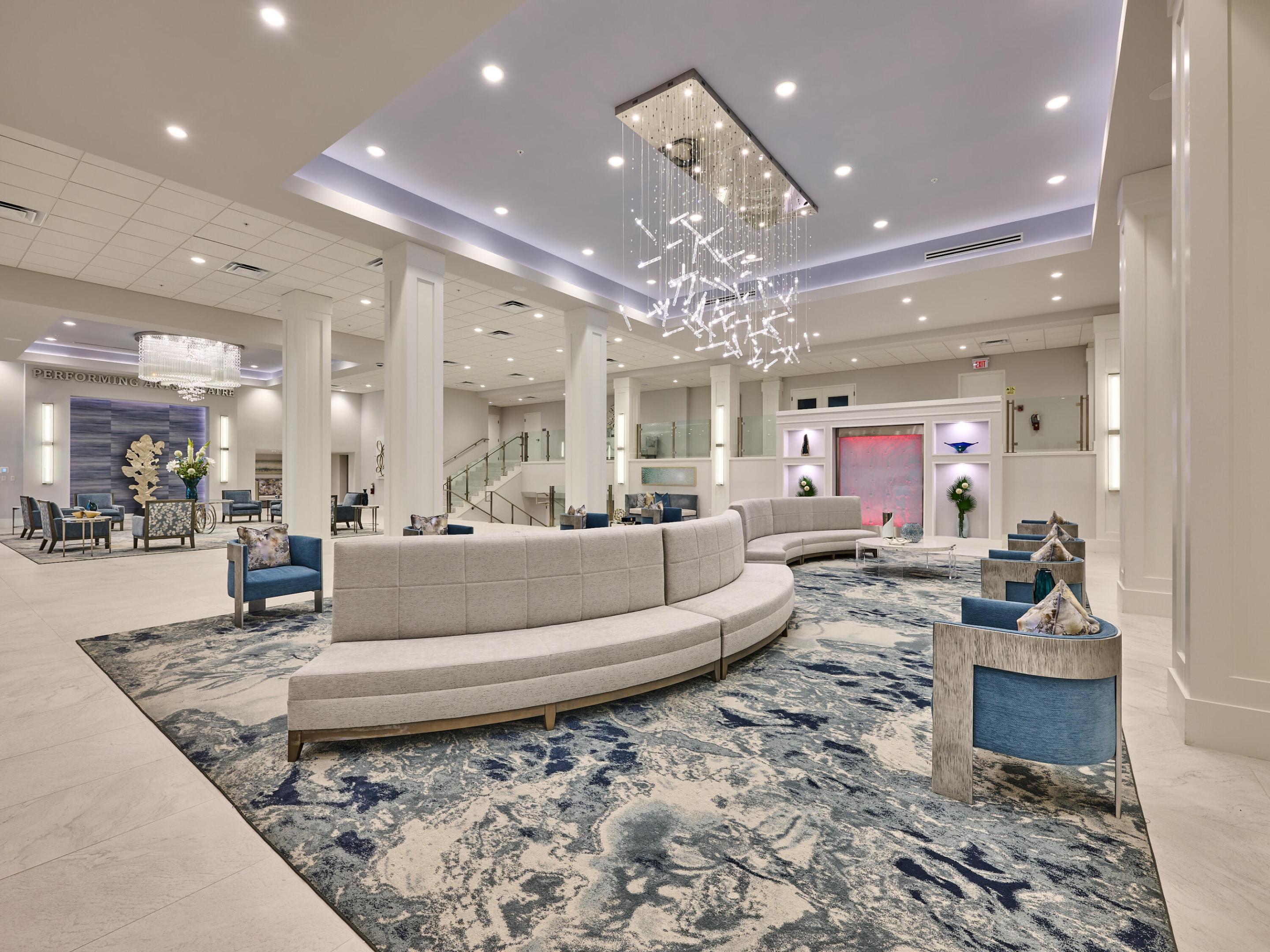 6467 Royal Manor Circle