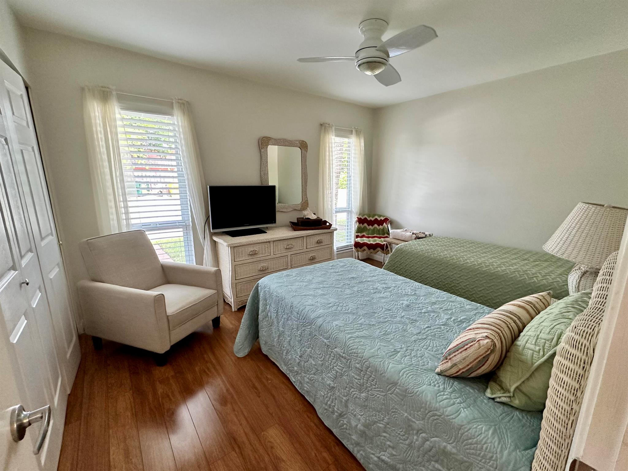 250 NE 20th Street 1090