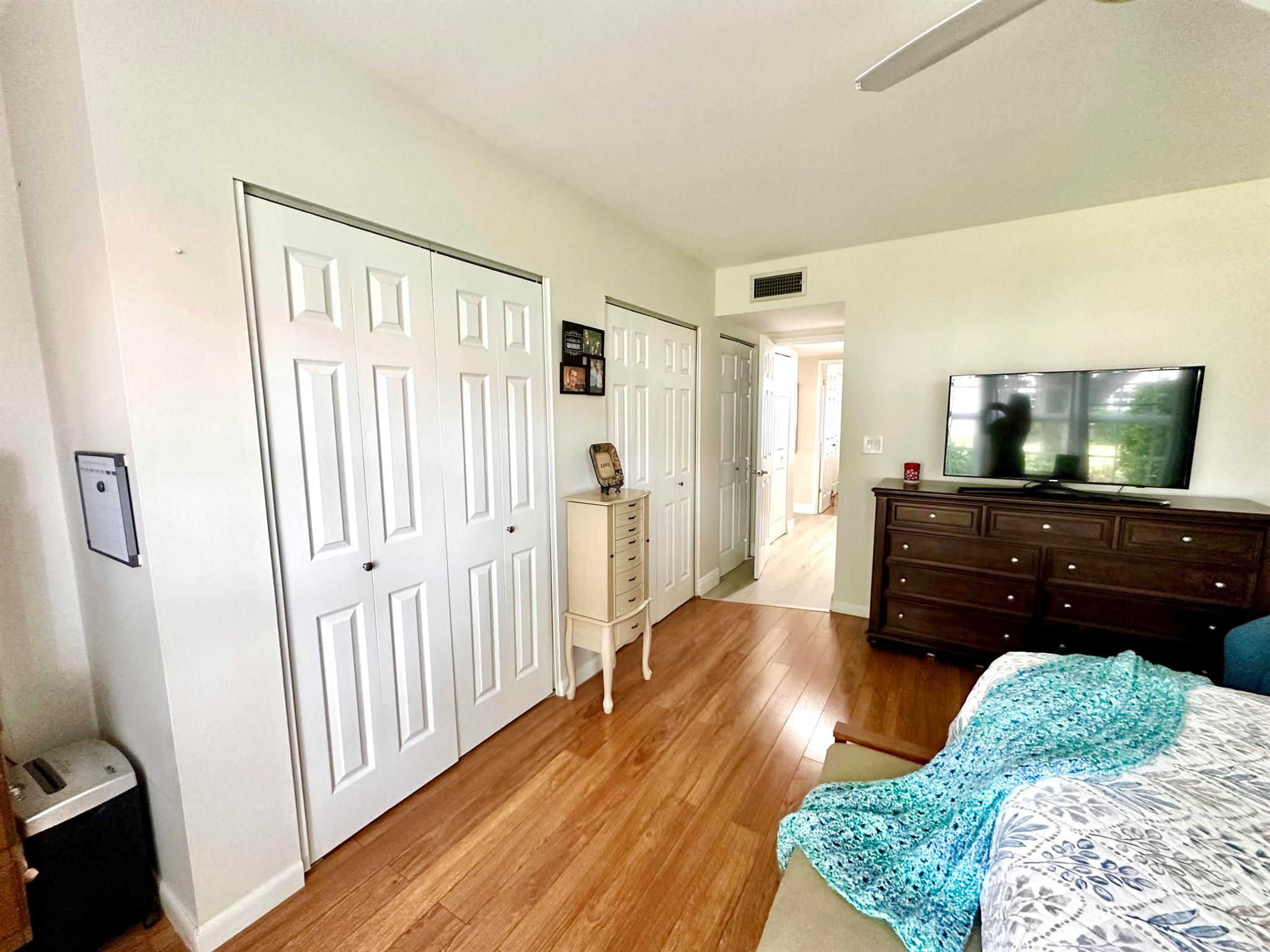 250 NE 20th Street 1090