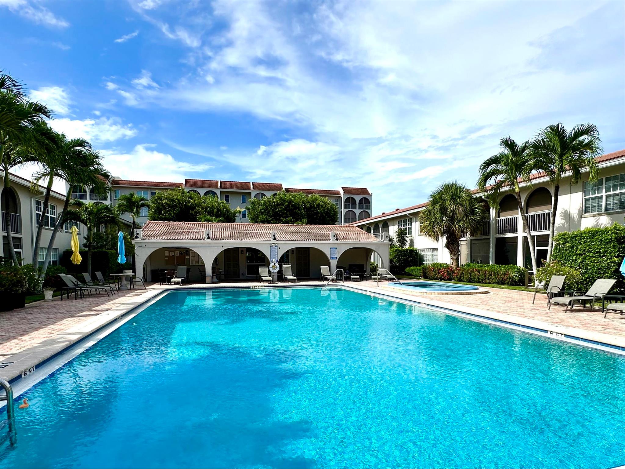 250 NE 20th Street 1090