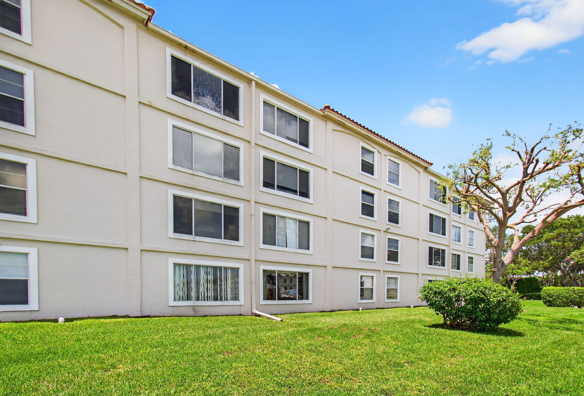 14096 Huntington Pointe Drive 303