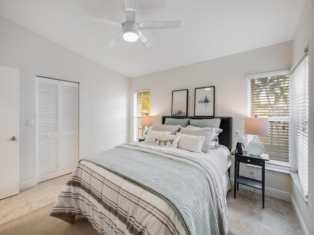 3723 Spring Crest Court, Lake Worth