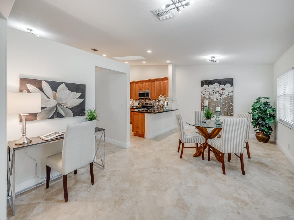 3723 Spring Crest Court, Lake Worth