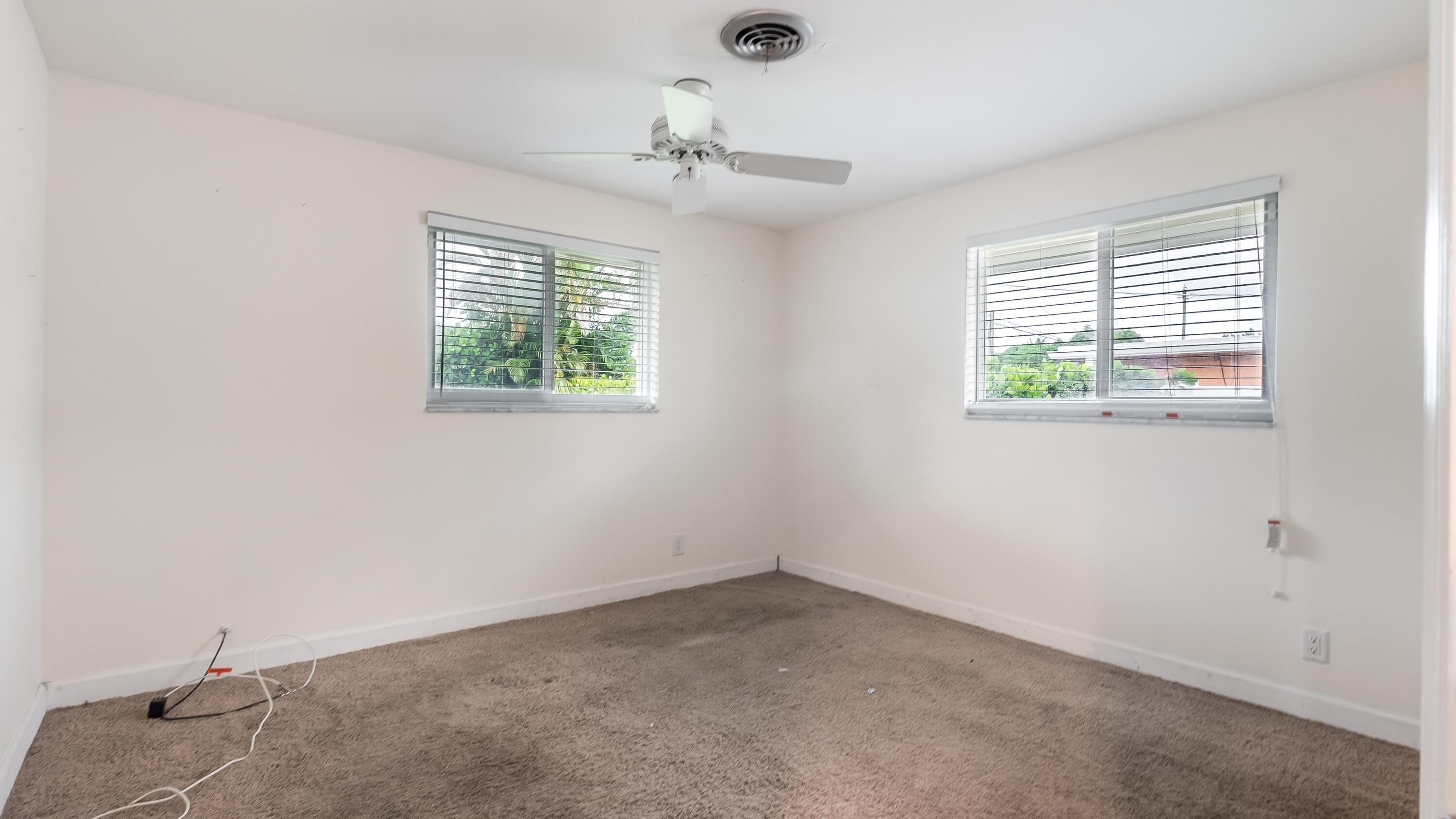 319 SW 11th Avenue