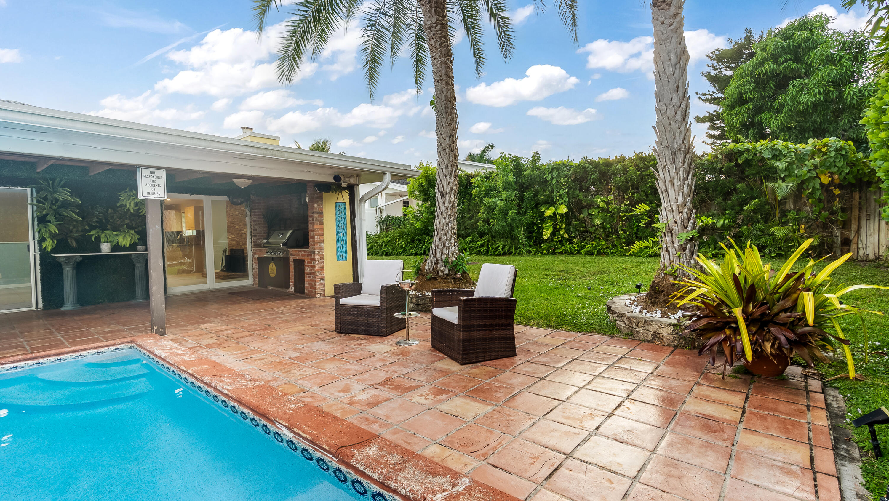 319 SW 11th Avenue