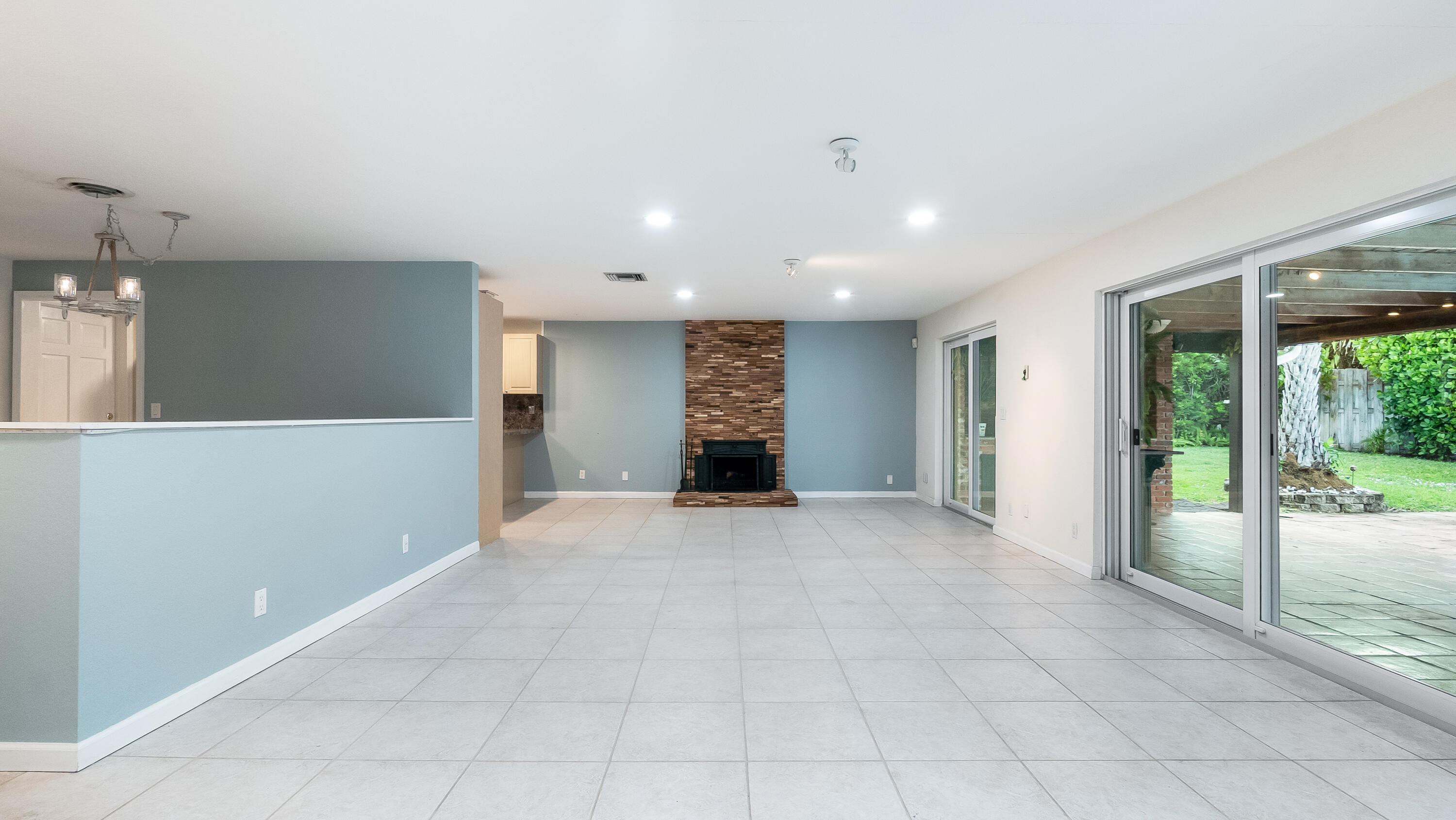 319 SW 11th Avenue