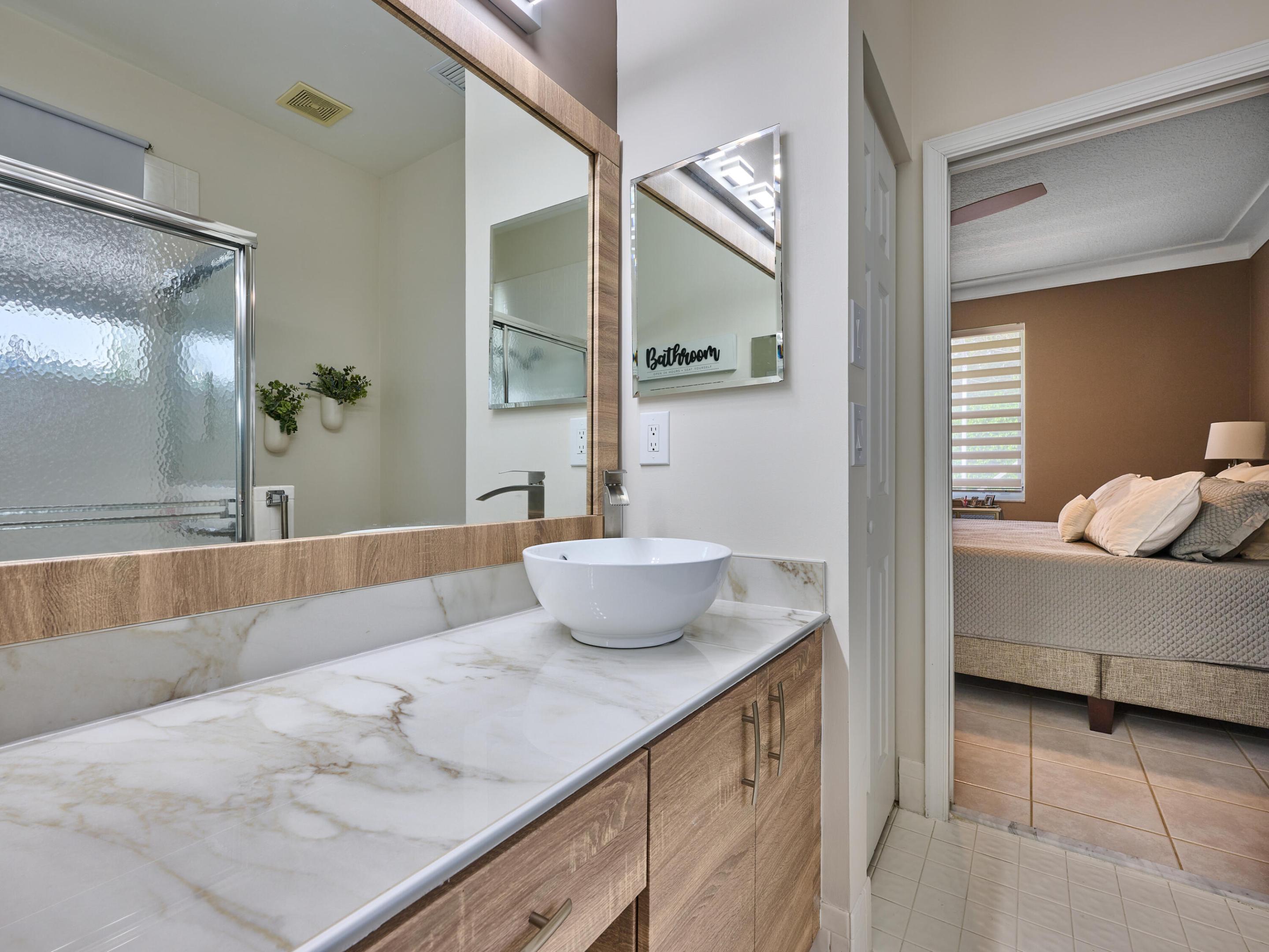 5749 Emerald Cay Terrace