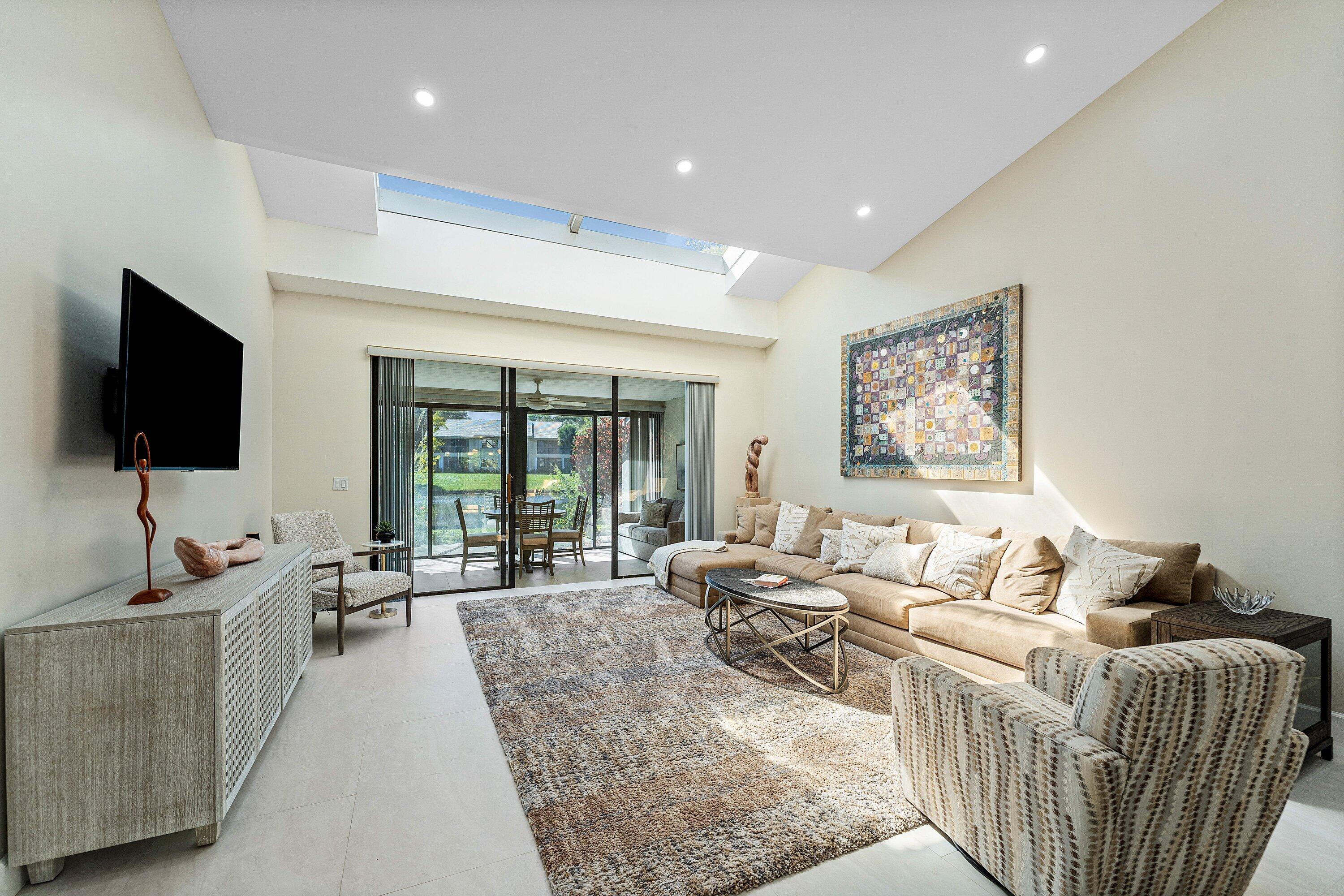 12 Eastgate Drive C