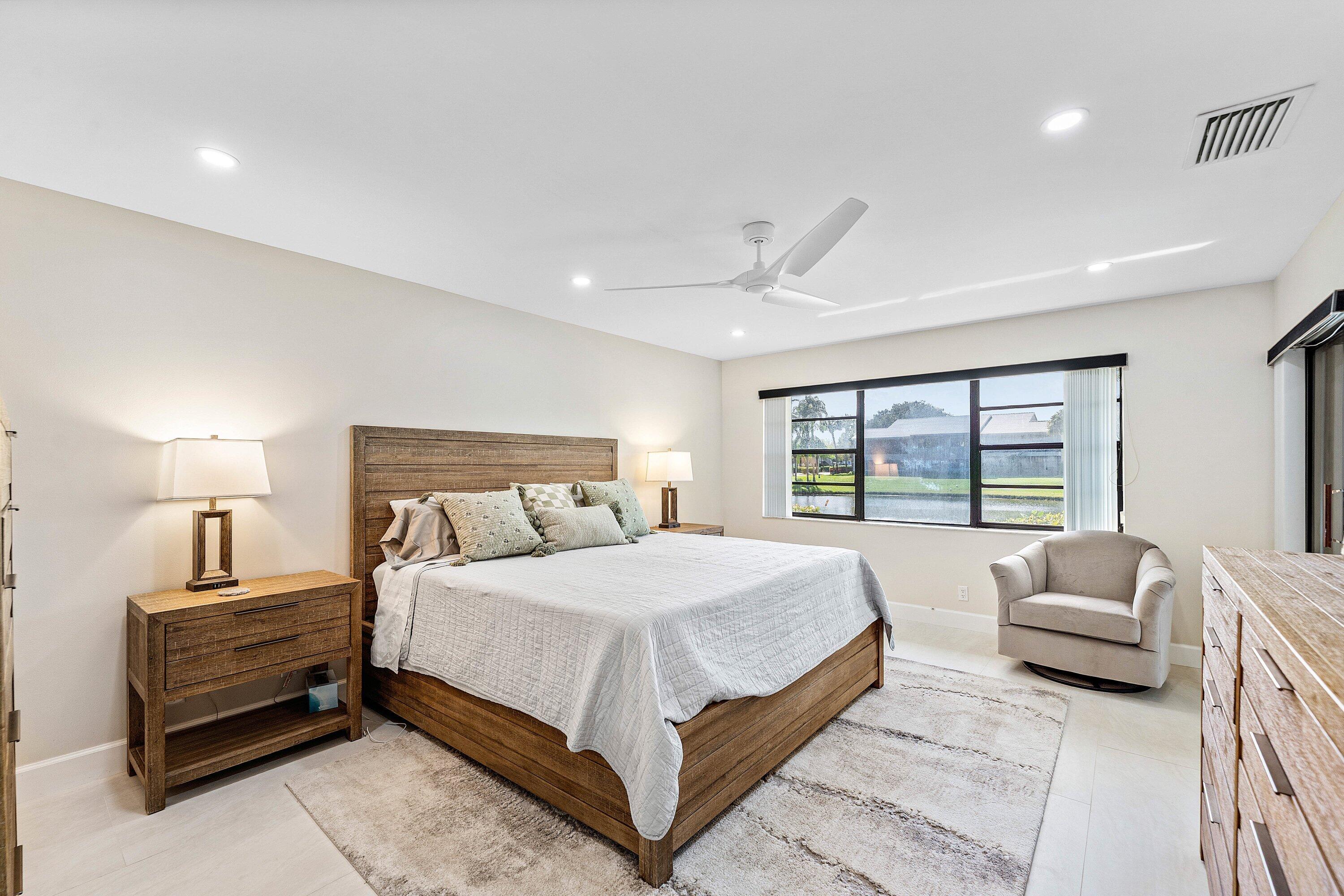 12 Eastgate Drive C