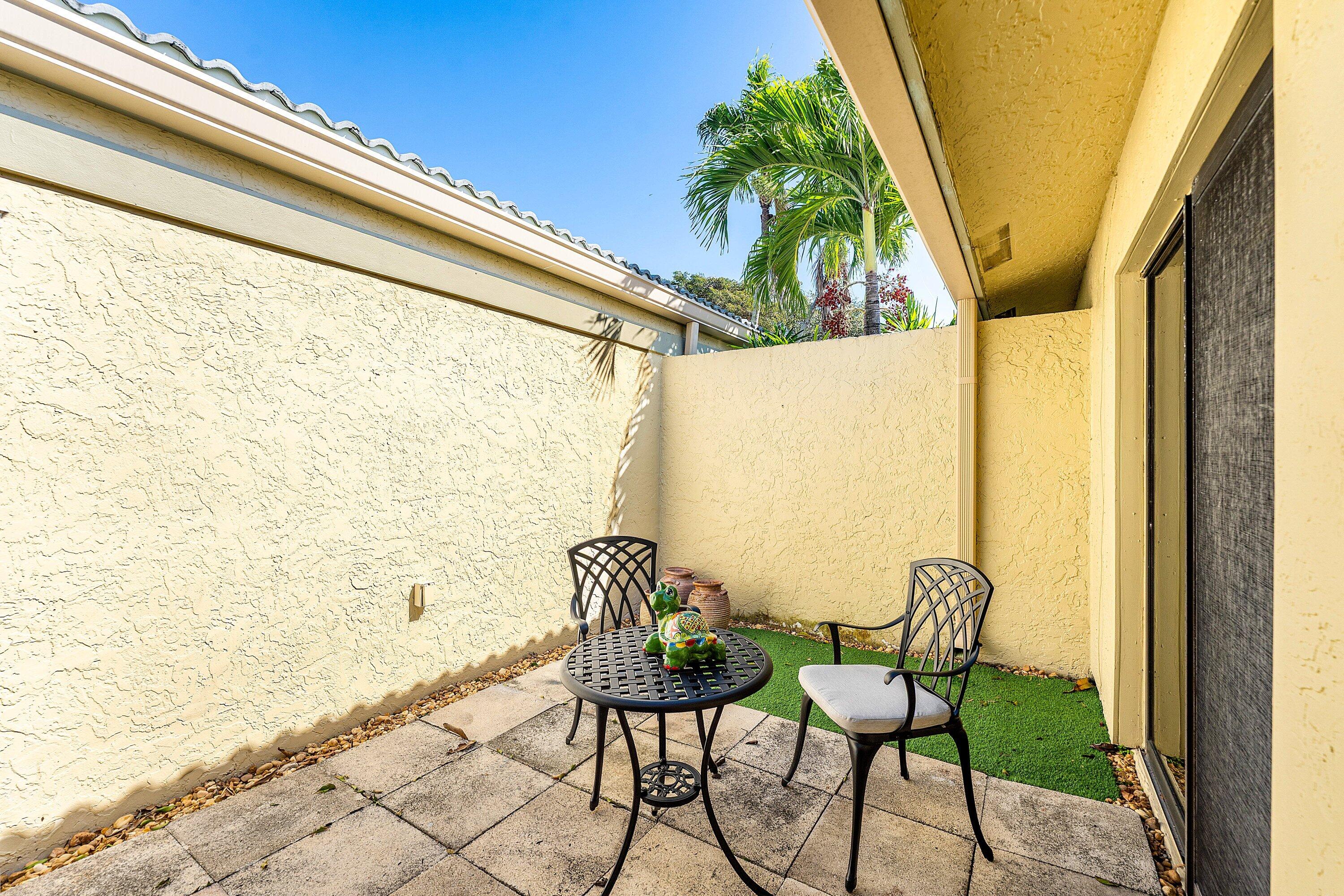 12 Eastgate Drive C