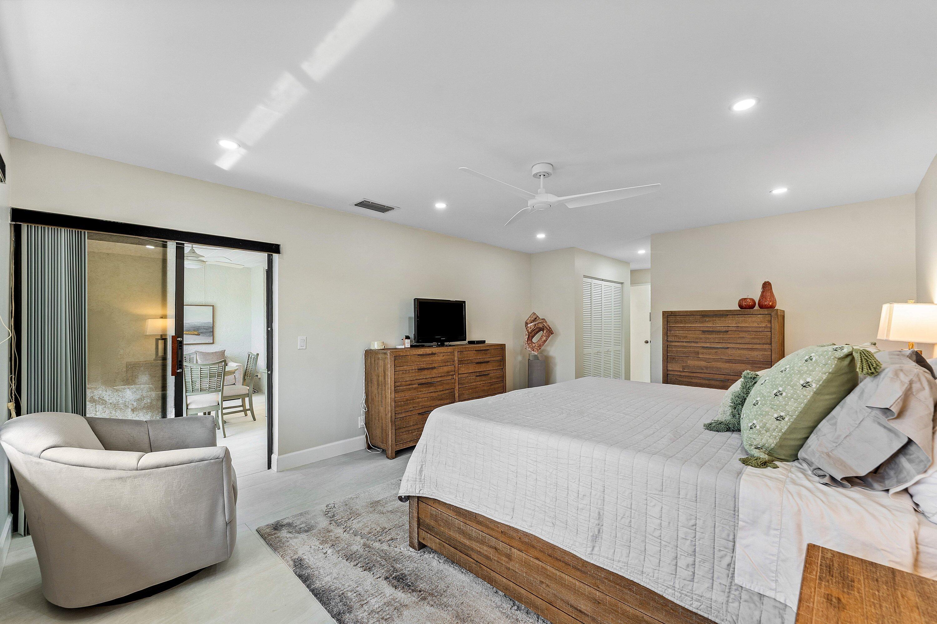 12 Eastgate Drive C