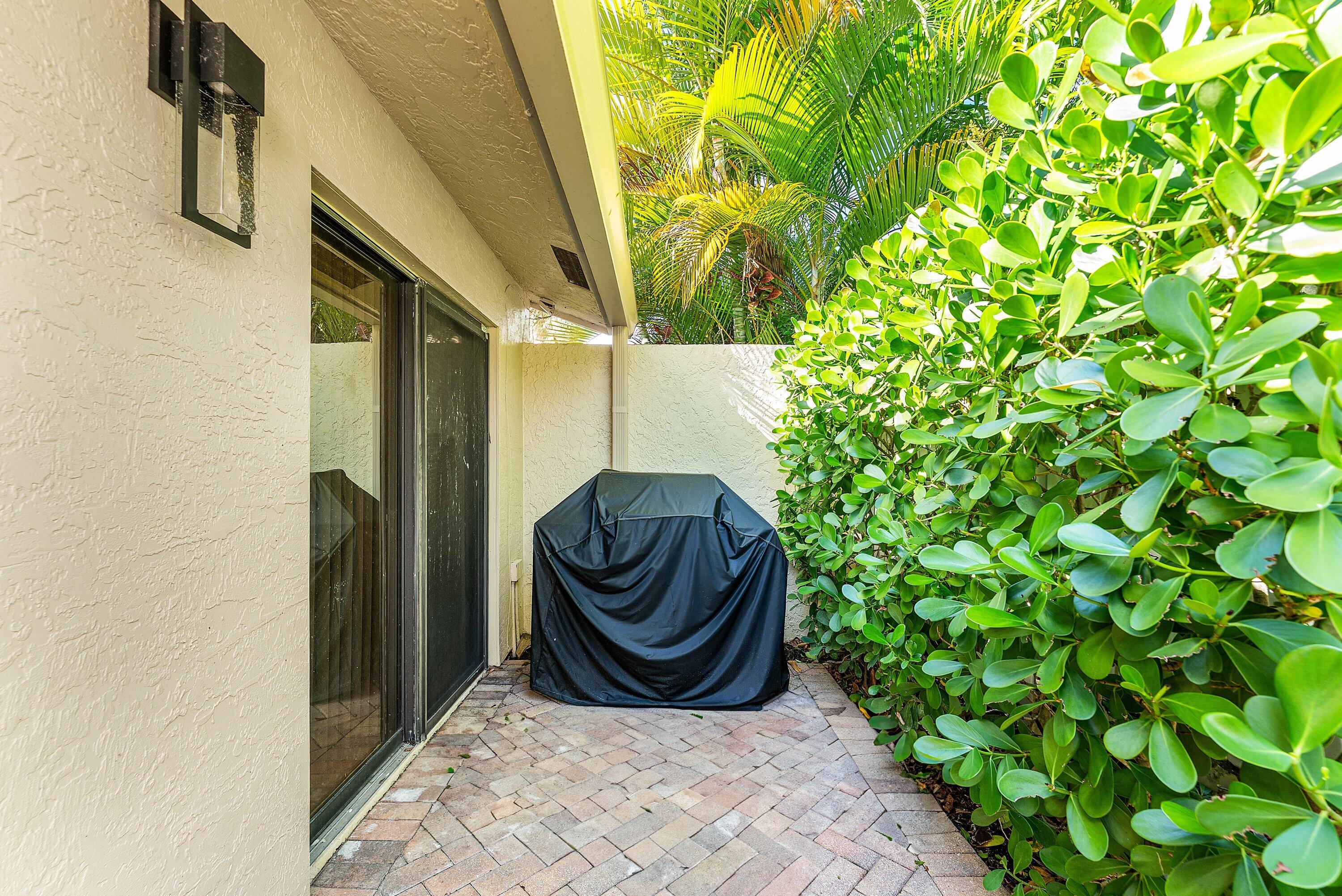 12 Eastgate Drive C