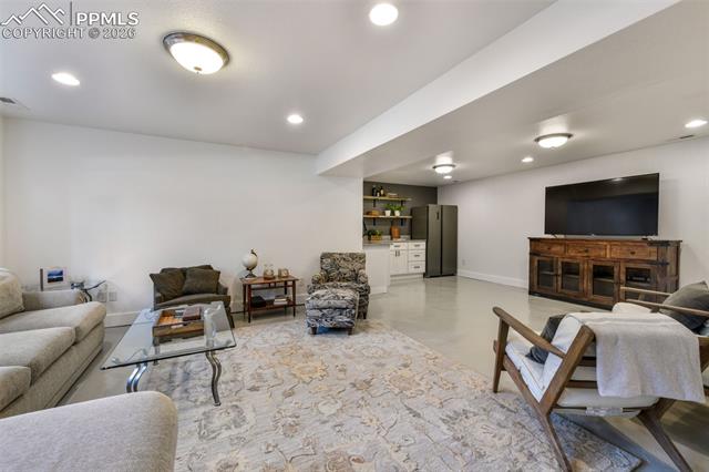 6020 Castlewood Lane