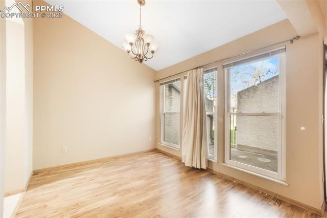 3330 Templeton Gap Road 15