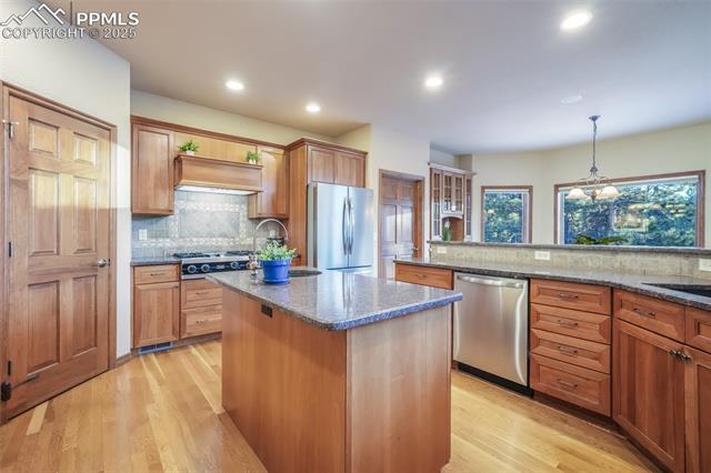 1220 Scarsbrook Court