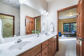1220 Scarsbrook Court