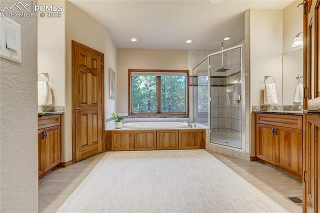 1220 Scarsbrook Court