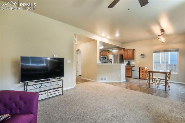 6349 Shooting Iron Way