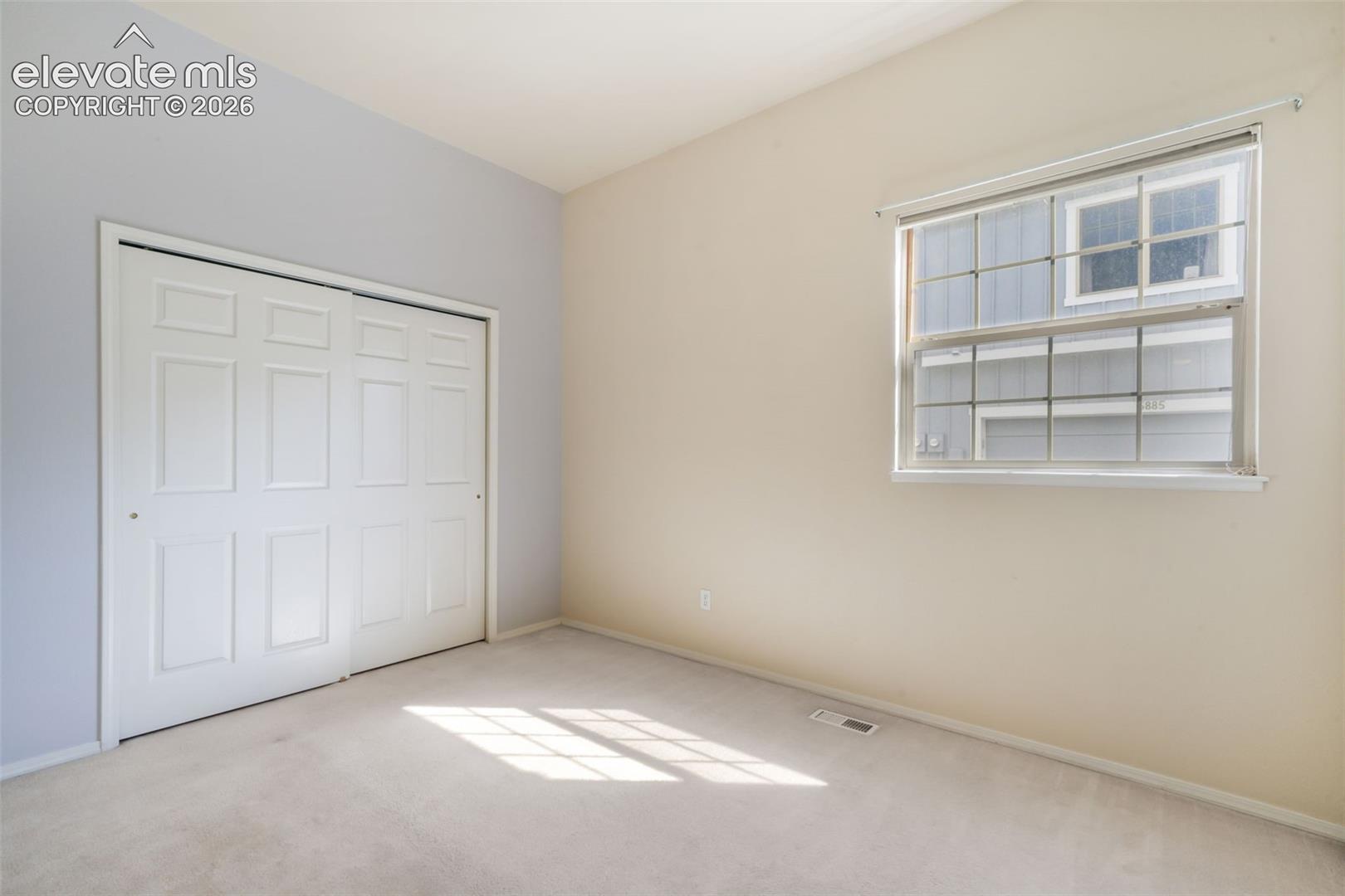 6886 Los Reyes Circle
