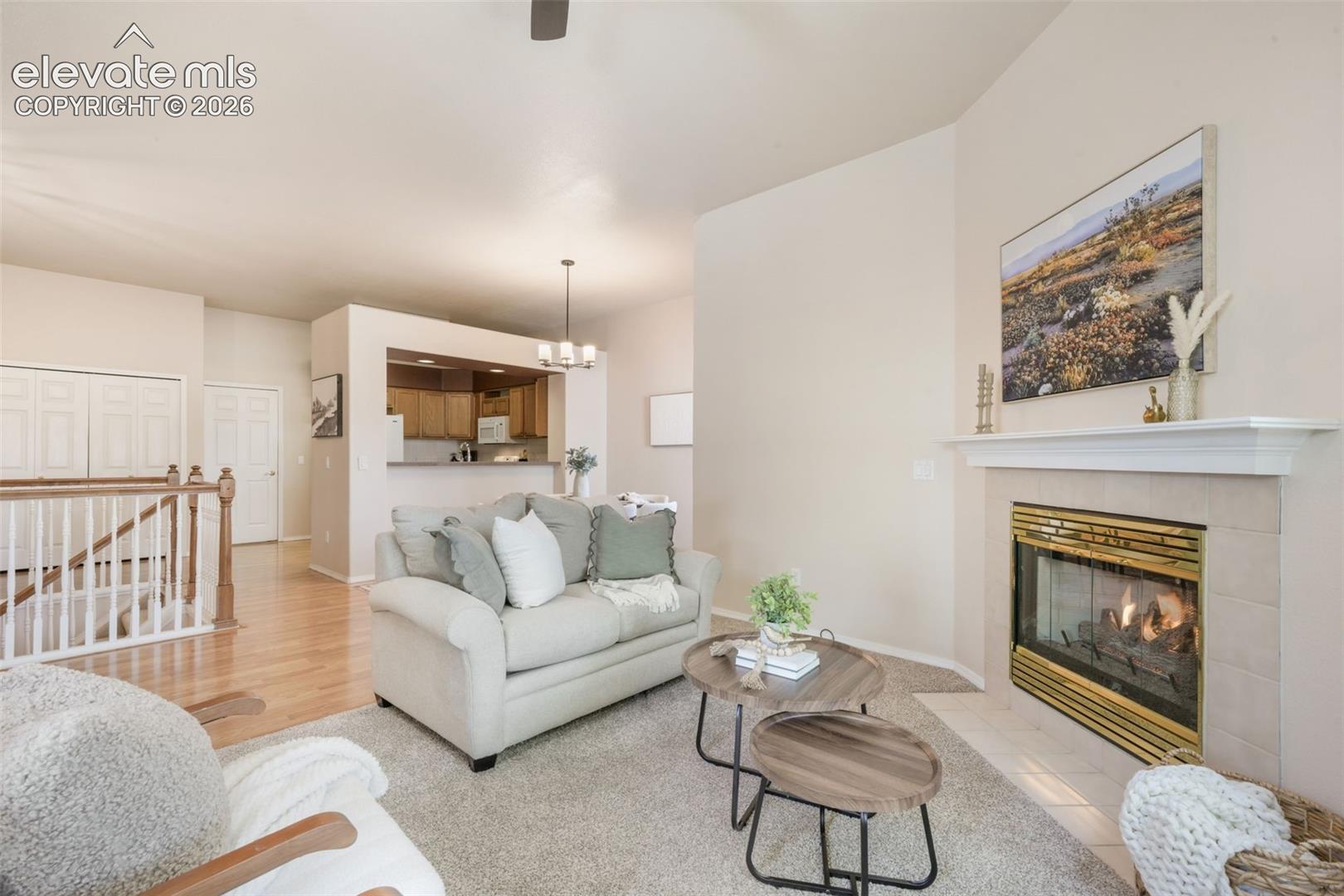 6886 Los Reyes Circle