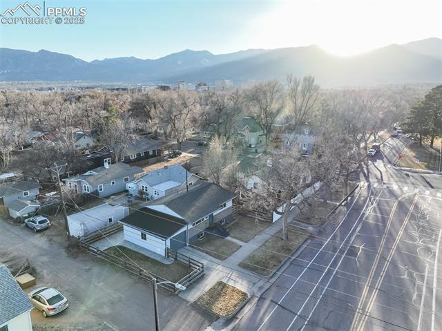 911 E Willamette Avenue