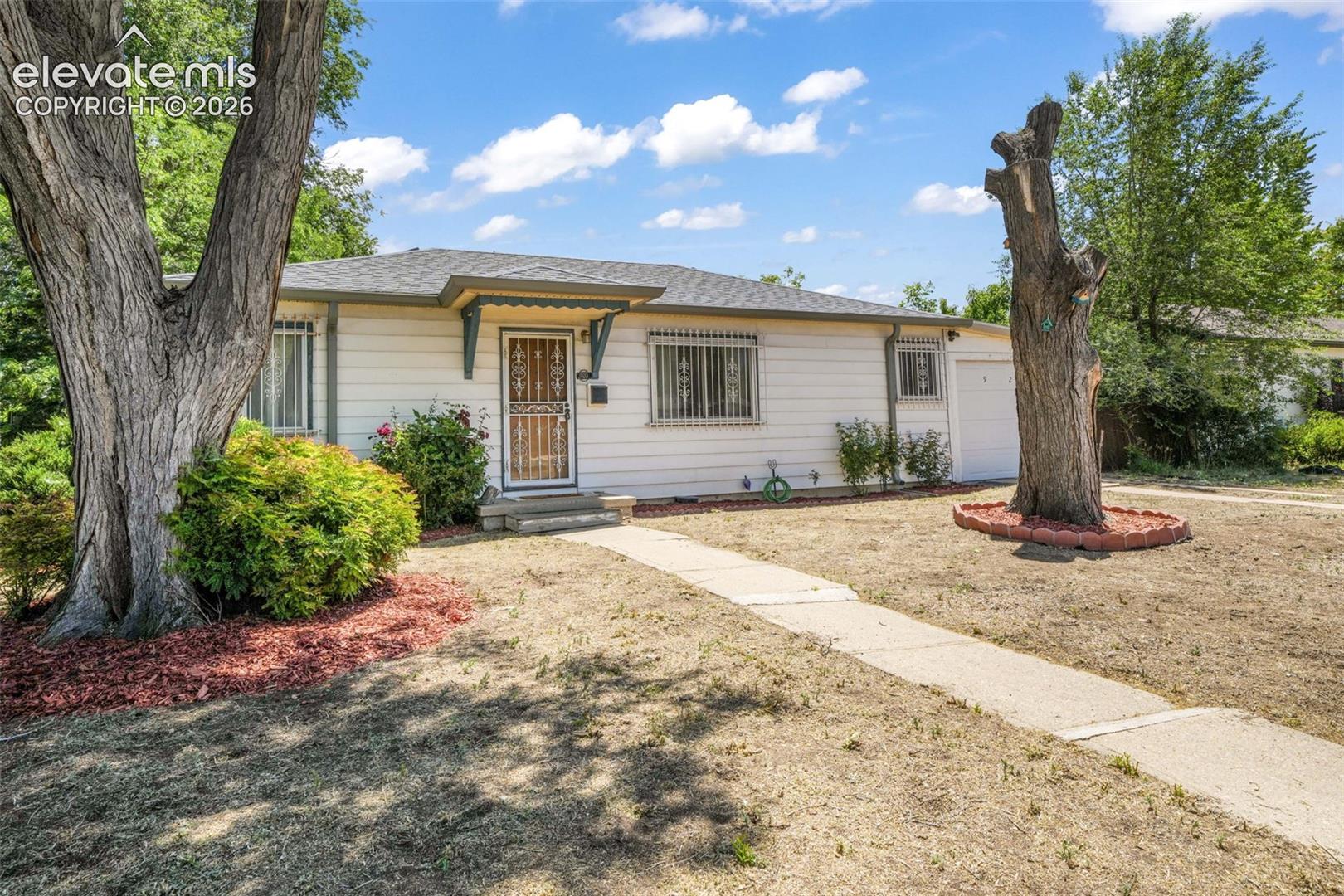 920 Canosa Court
