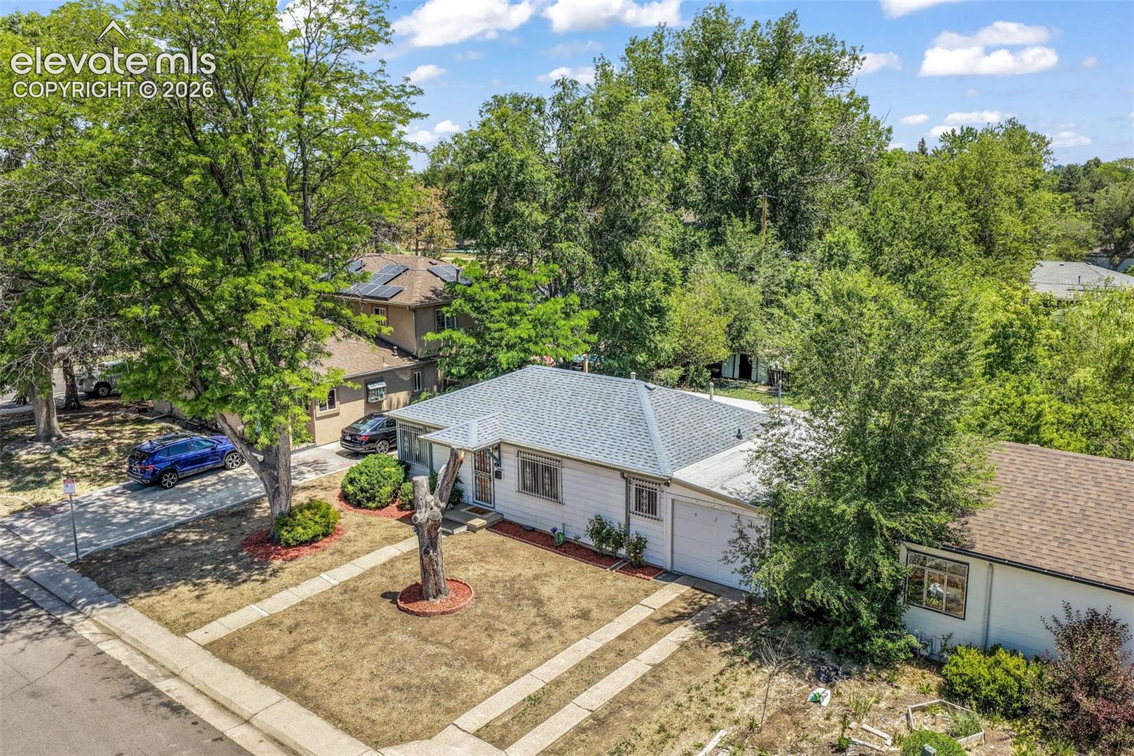 920 Canosa Court