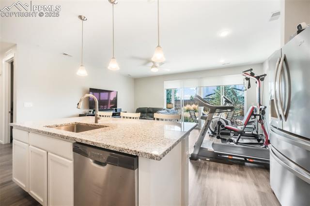 182 Vista Cliff Circle