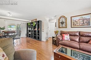 3855 Surrey Lane