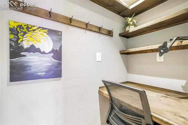 4635 Saddle Ridge Drive