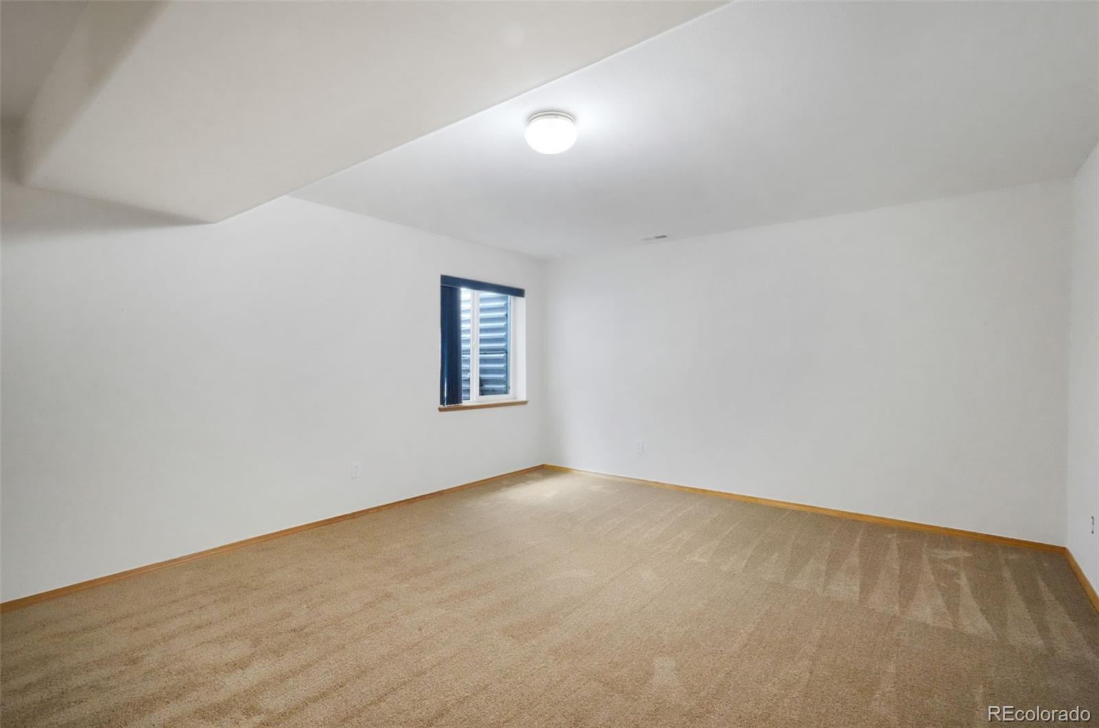4721 Rowell Point