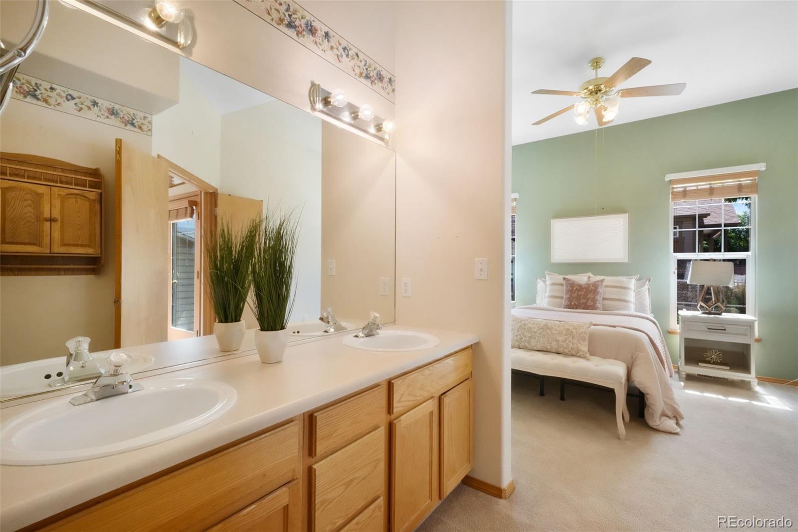 4721 Rowell Point