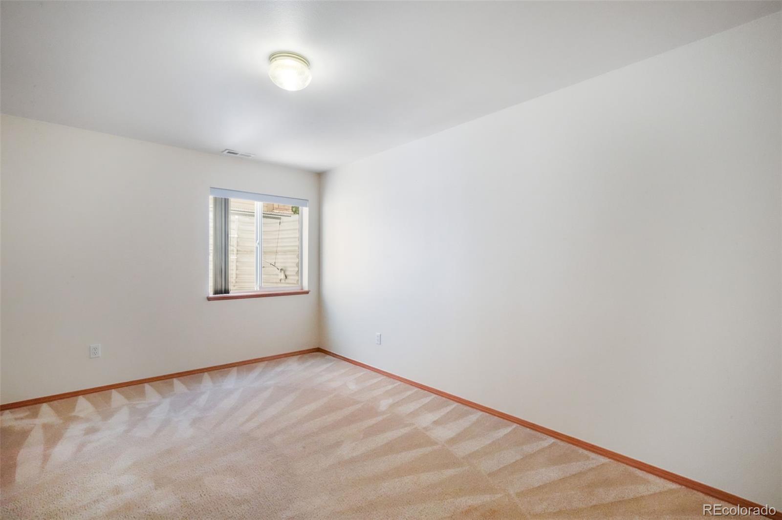 4721 Rowell Point