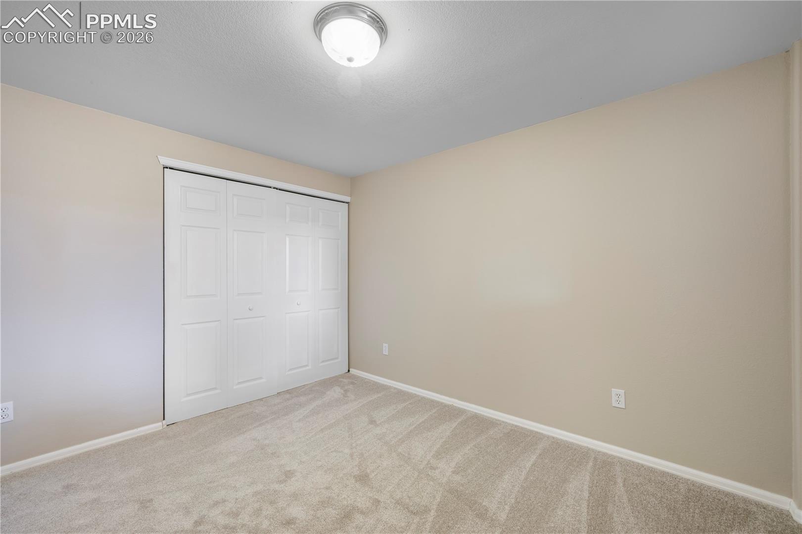 531 Fox Run Circle