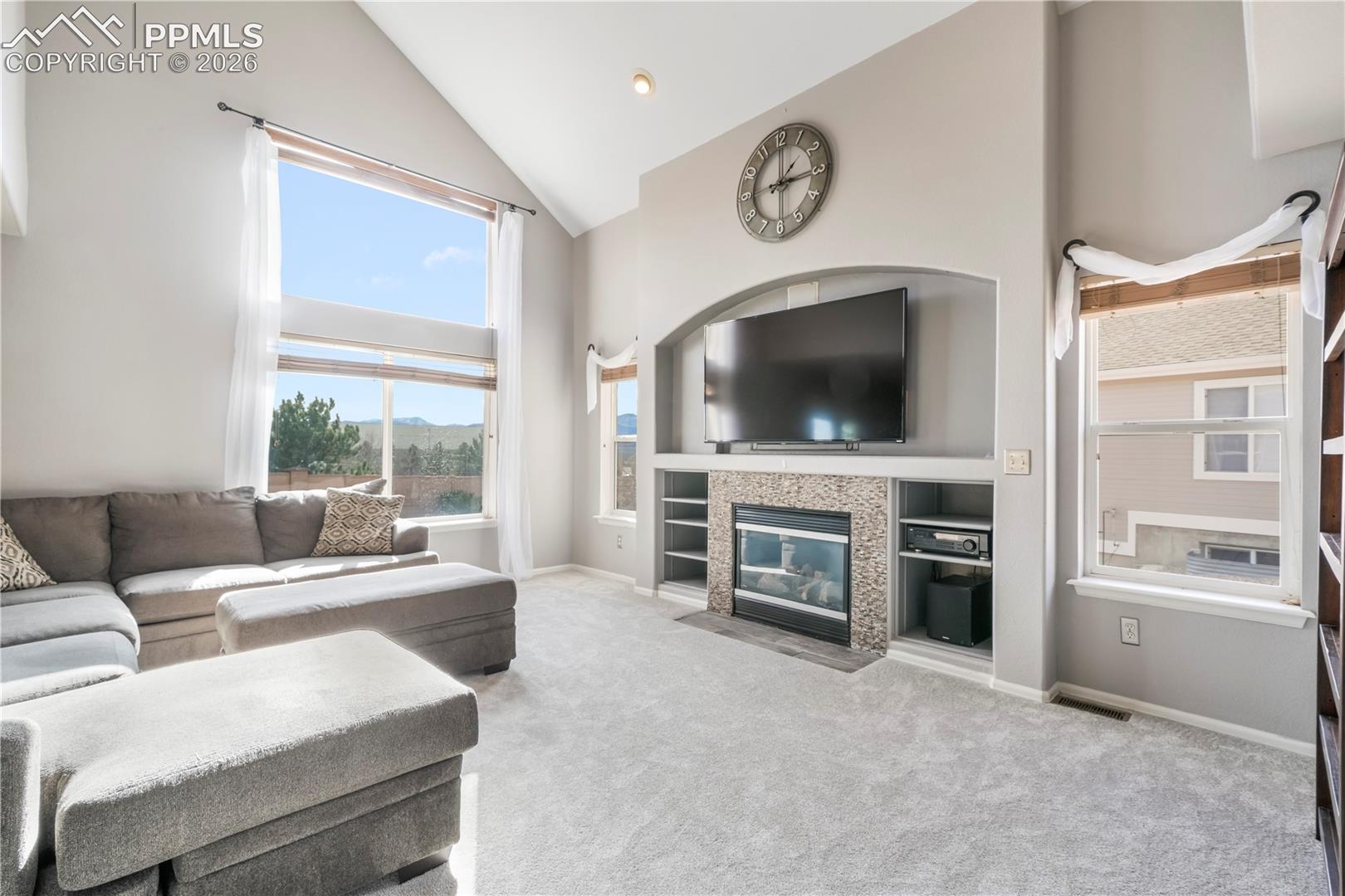 531 Fox Run Circle