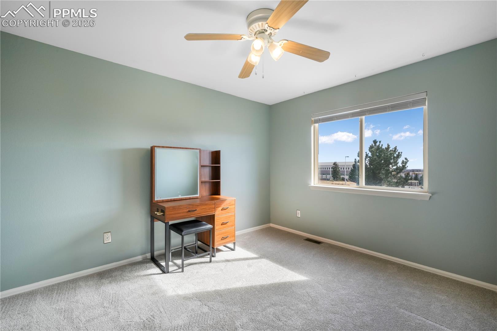 531 Fox Run Circle