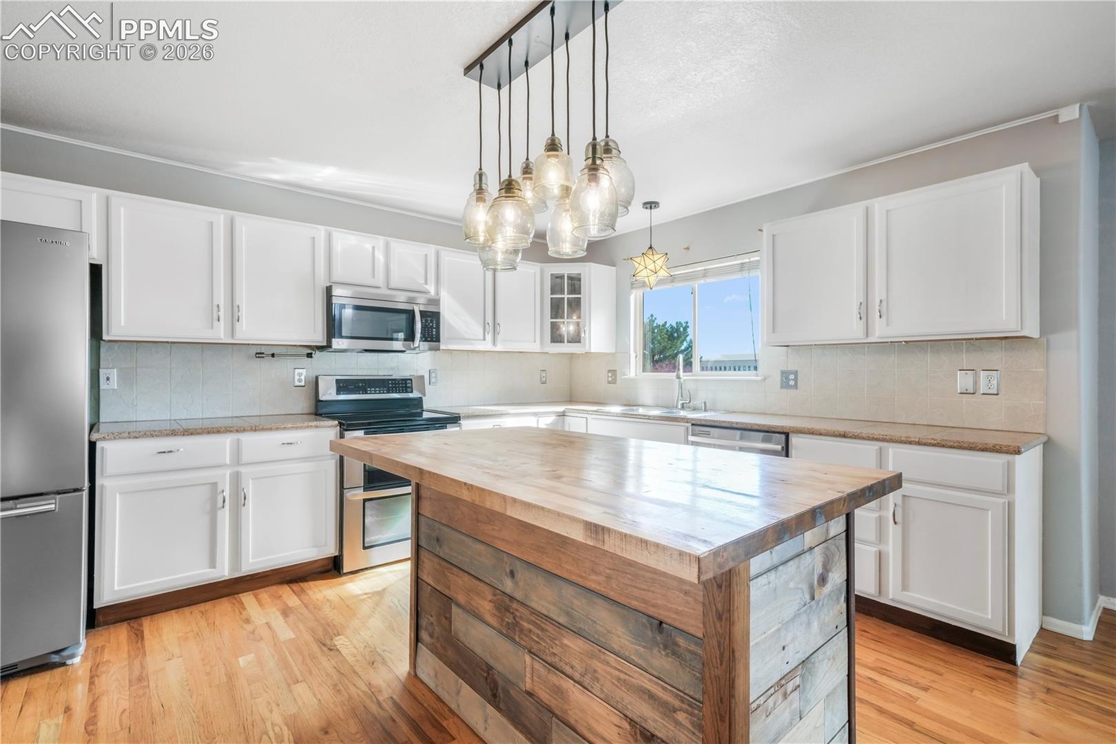 531 Fox Run Circle
