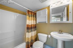 531 Fox Run Circle