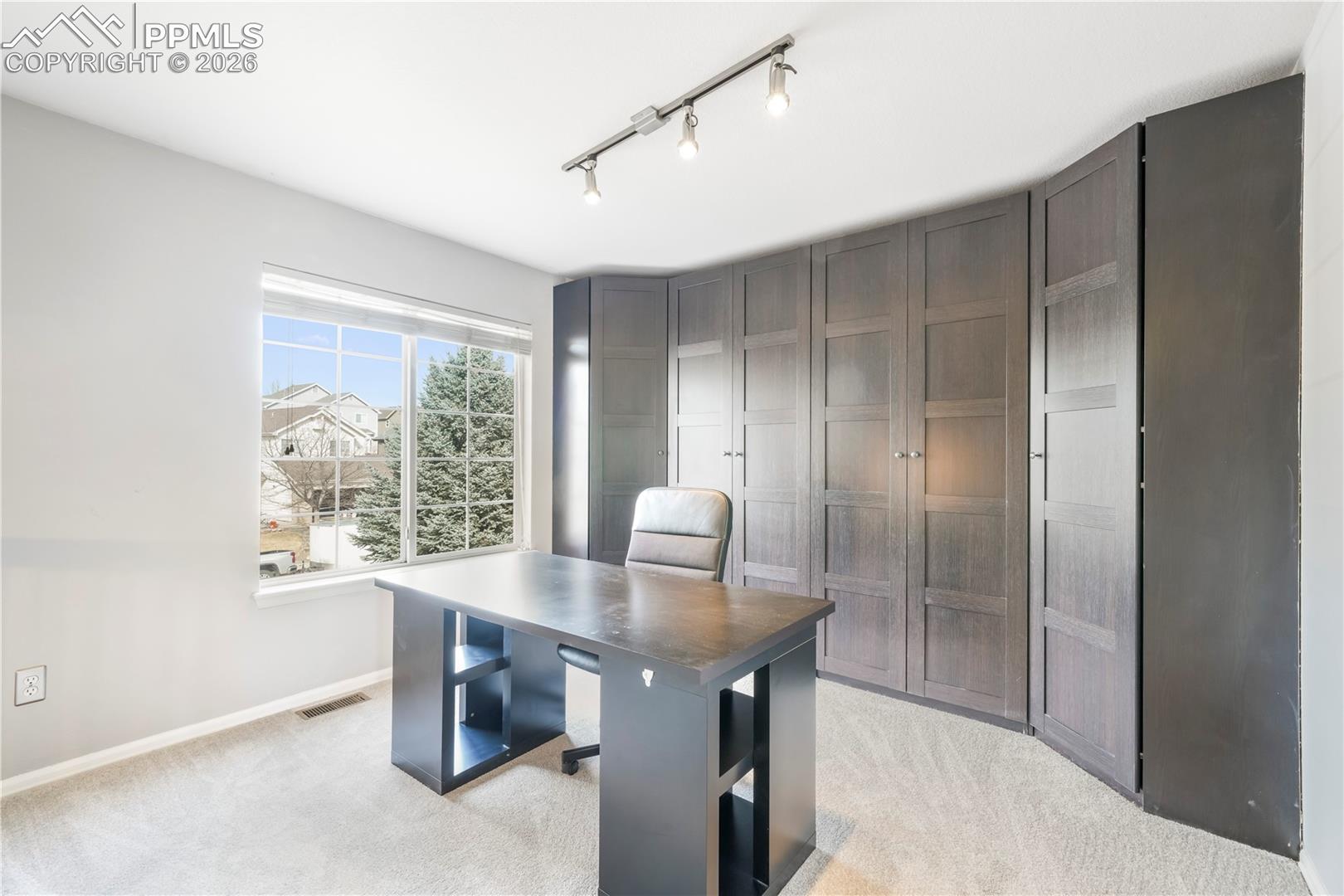 531 Fox Run Circle