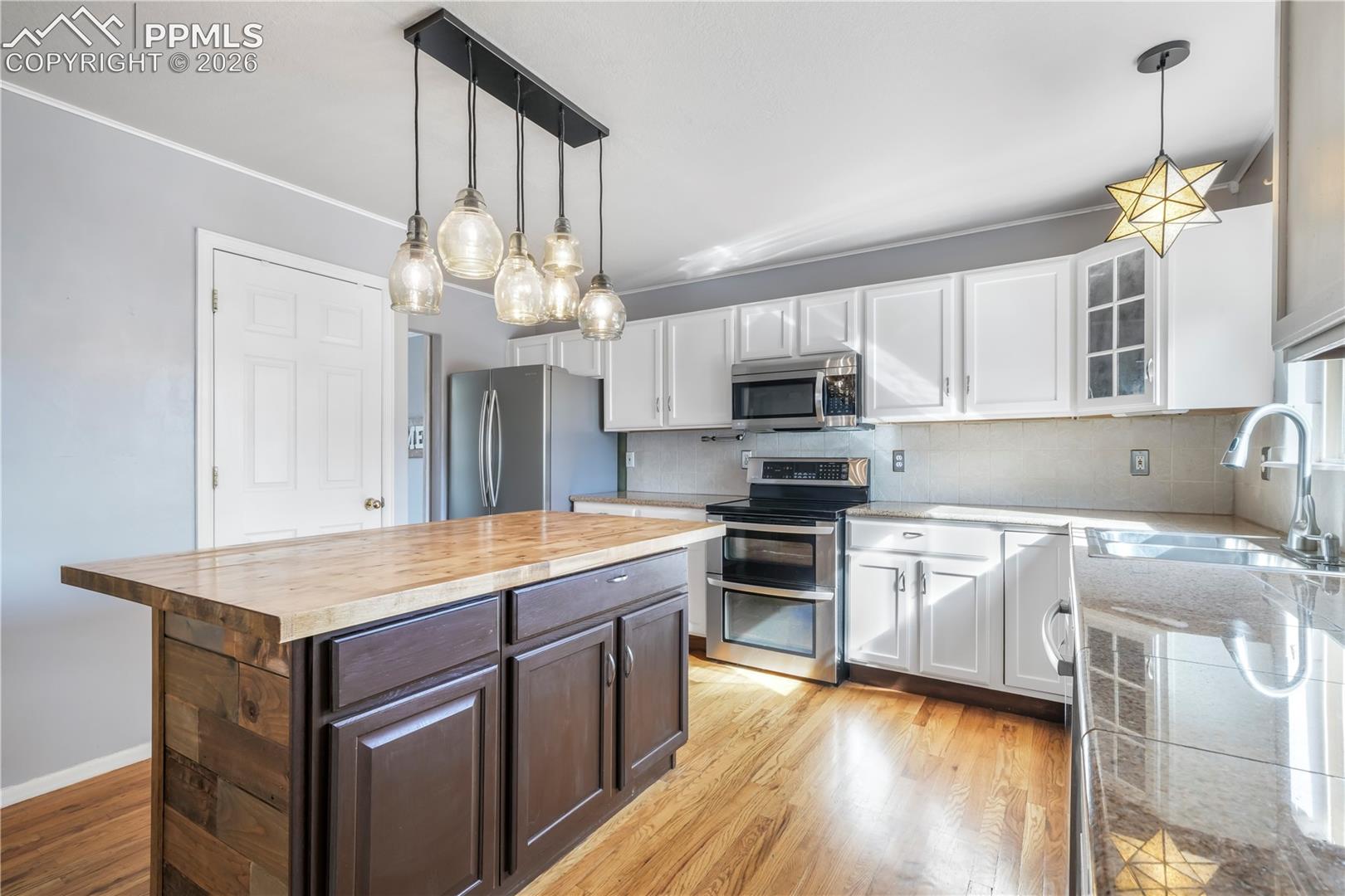 531 Fox Run Circle