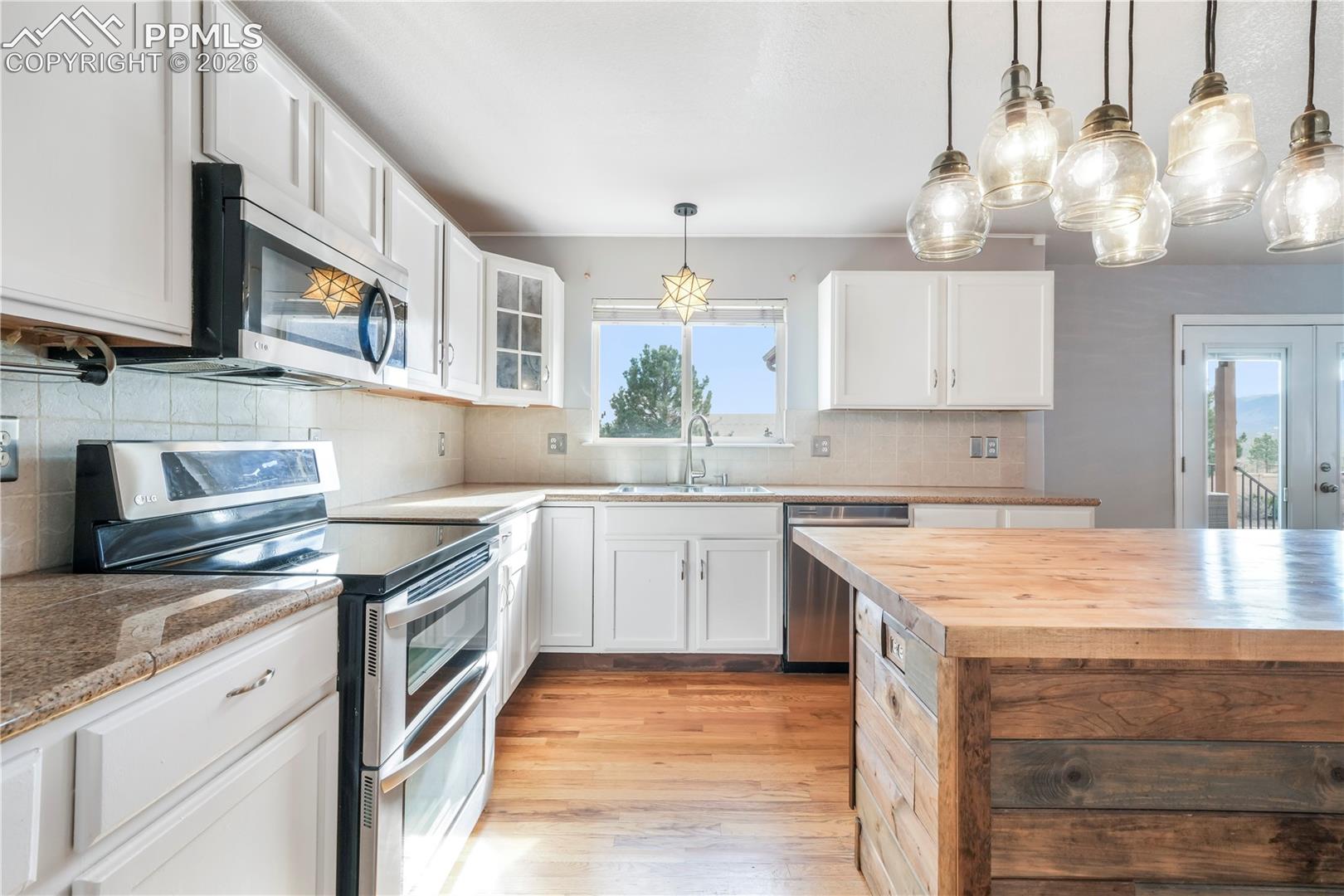 531 Fox Run Circle