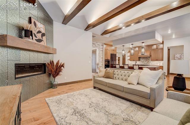 1510 Trumpeters Court