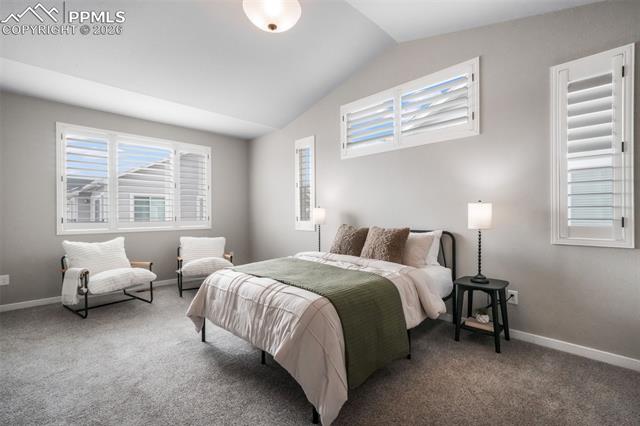 2573 Lakes Edge Drive