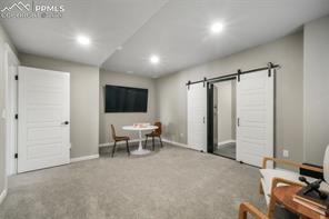2573 Lakes Edge Drive